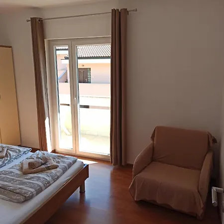 Apartament Laura *